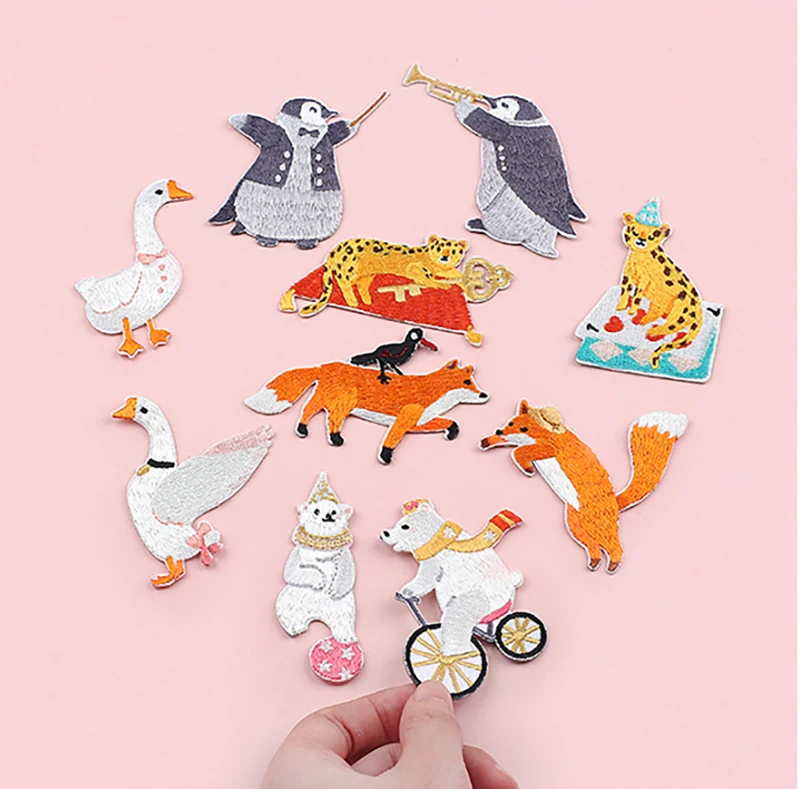Paar Eisen Auf Bestickt Panda Gans Penguins Füchse Patches Kleidung Taschen DIY Applique Stickerei Parches mit Karte Verpackung – Detail 2