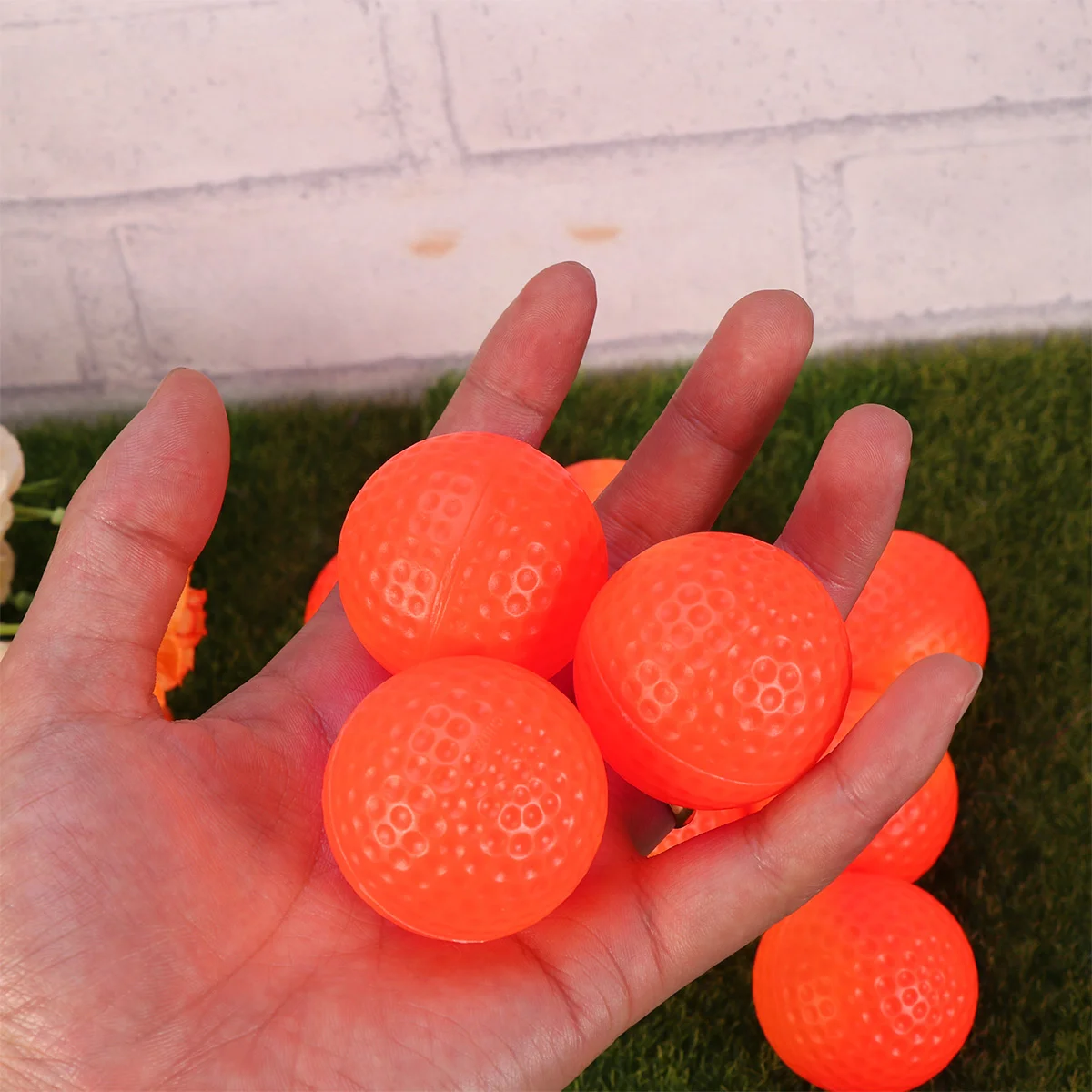 

12 Pcs Indoor Training Golfball Nonporous Exercise Field PU Balls Practice Aids