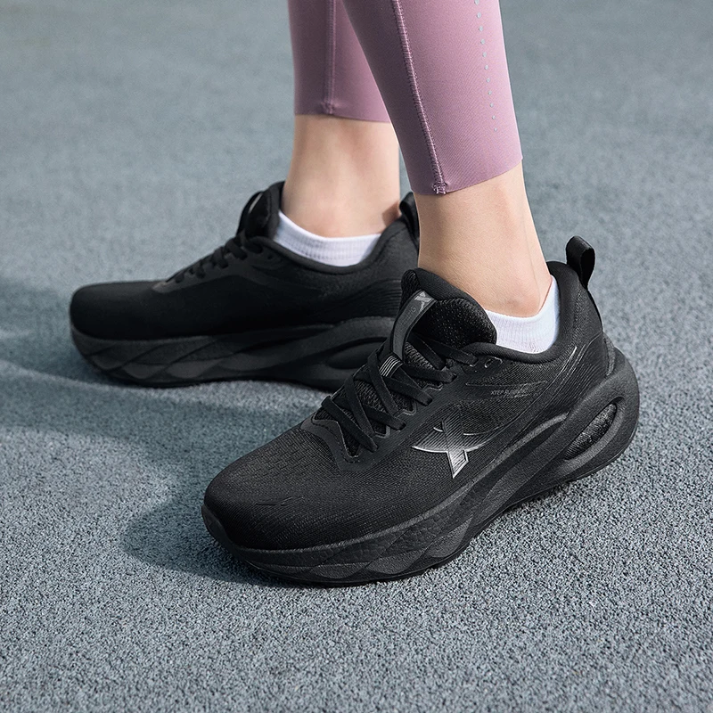 Xtep Lingbu 2.0 Running Shoes Female Spring ACE Support Feather Foam Sports Shoes Stability Advanced Sneakers 875118110002