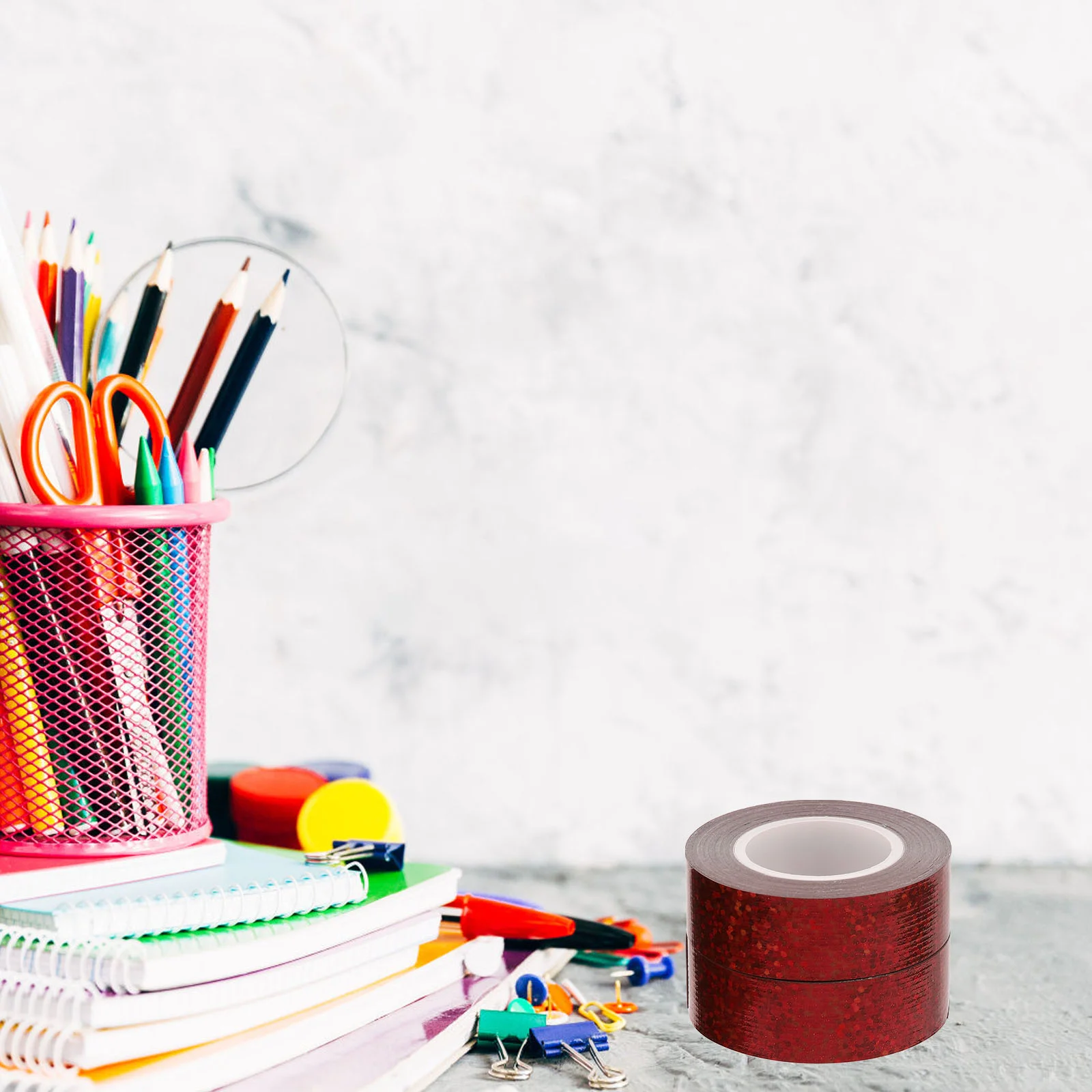 Рисунок 2 - 2 рулона голографической клейкой ленты