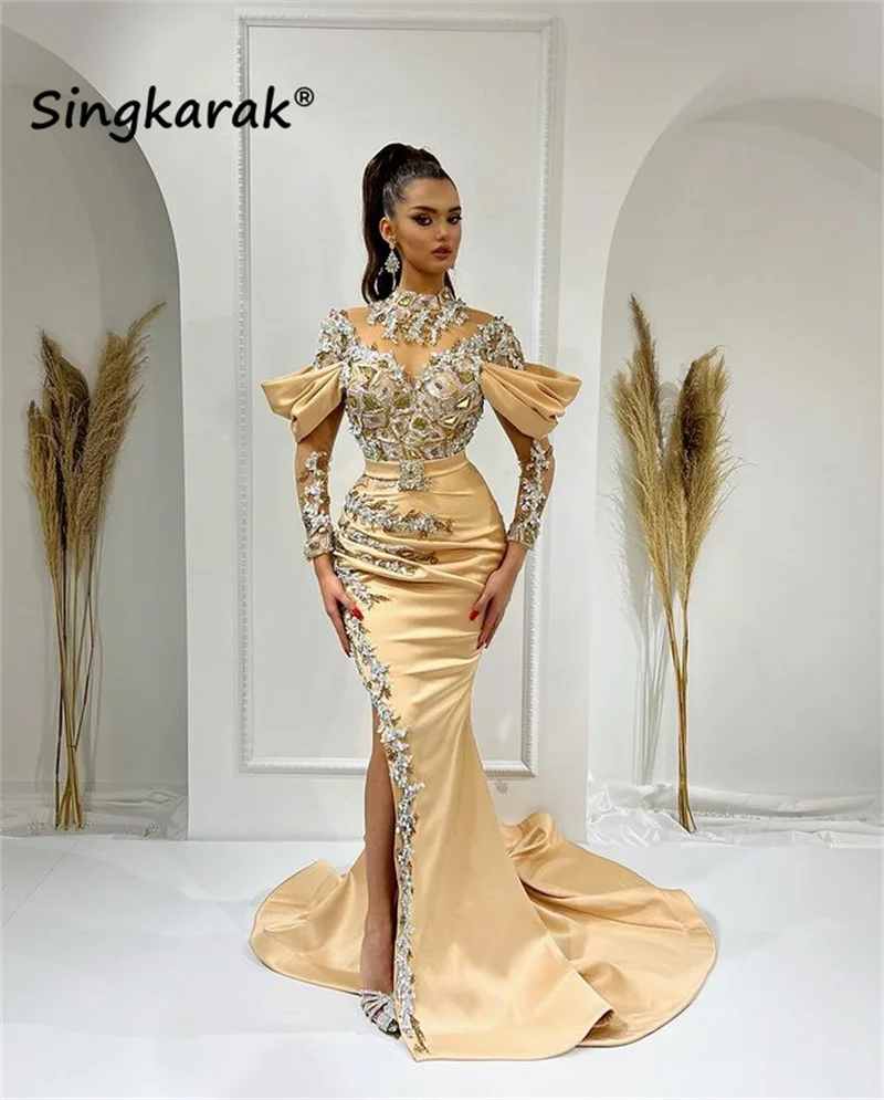 

Sparkly Champagne Dubai Evening Dresses 2024 Beads Crystals Rhinestones Long Sleeves Luxury Muslim Wedding Gowns High Neck