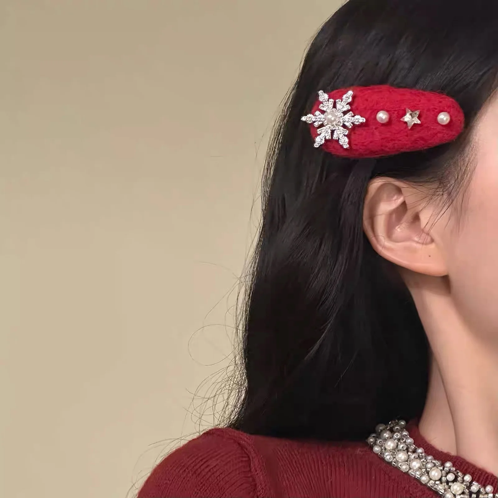 1PC Red Snowflake Hair Clip,Pearl Star Decor Hair Accessories,Festive Winter Hair Decor,Stylish Daily Outfit Hair Ornaments