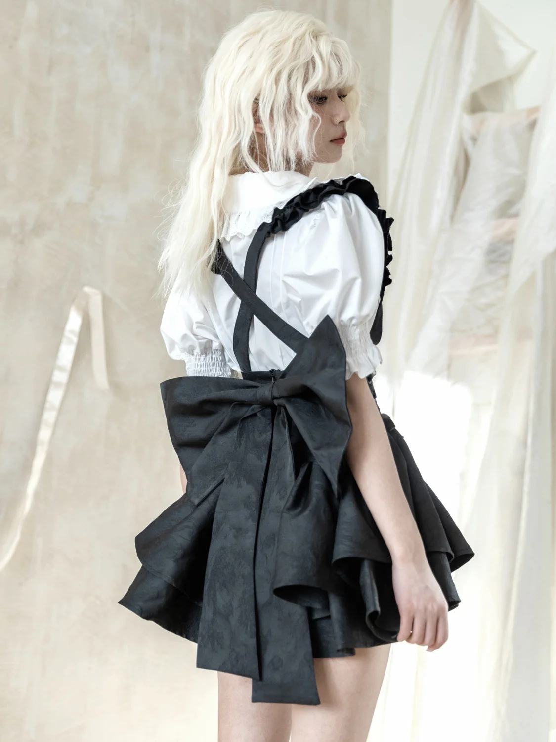 

Black strappy large bow high waist half-body skirt cake strappy short skirt female 2023 autumn new girls Spice Girls style