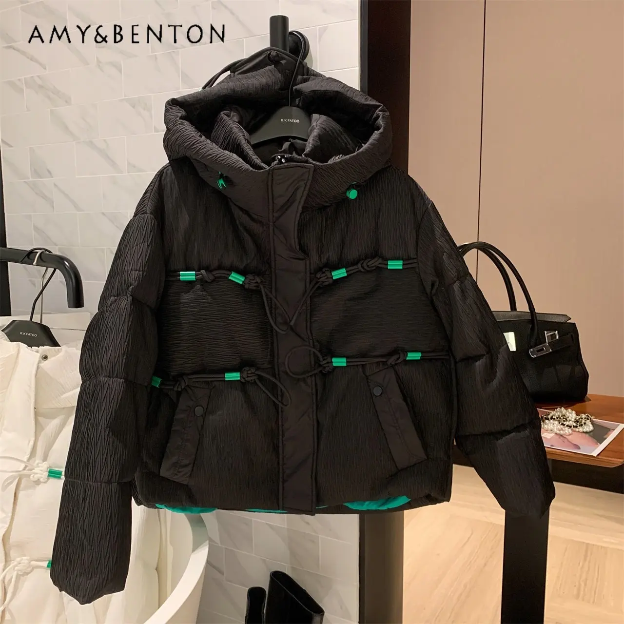 

New Style Plate Buckle Casual Hooded Down Jacket for Women Winter New Warm White Duck Down Coat Ladies Solid Color Parkas