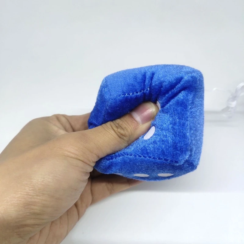 노벨티 주사위 벨벳 자동차 펜던트, 멋진 자동차 장식, 새해 선물, 홈 인테리어 액세서리, 1 쌍