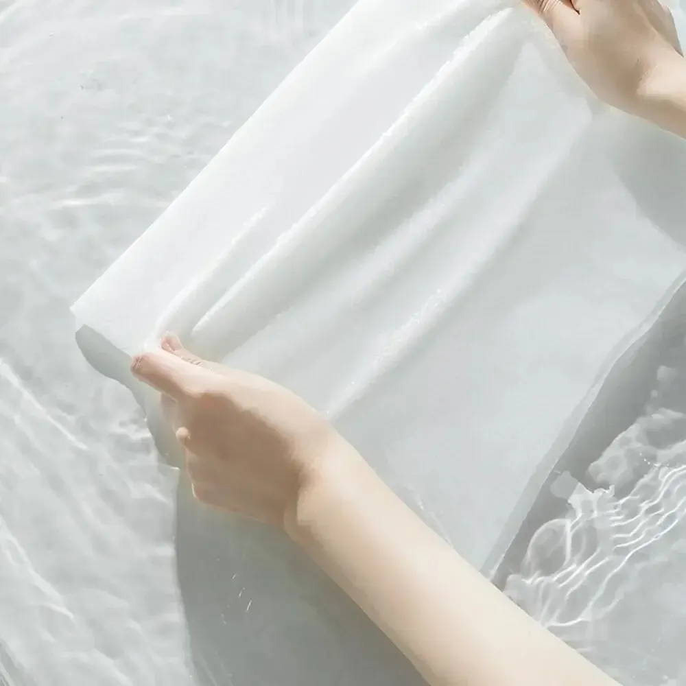 편리하고 친환경적인 세안 및 청소를 위한 압축 수건