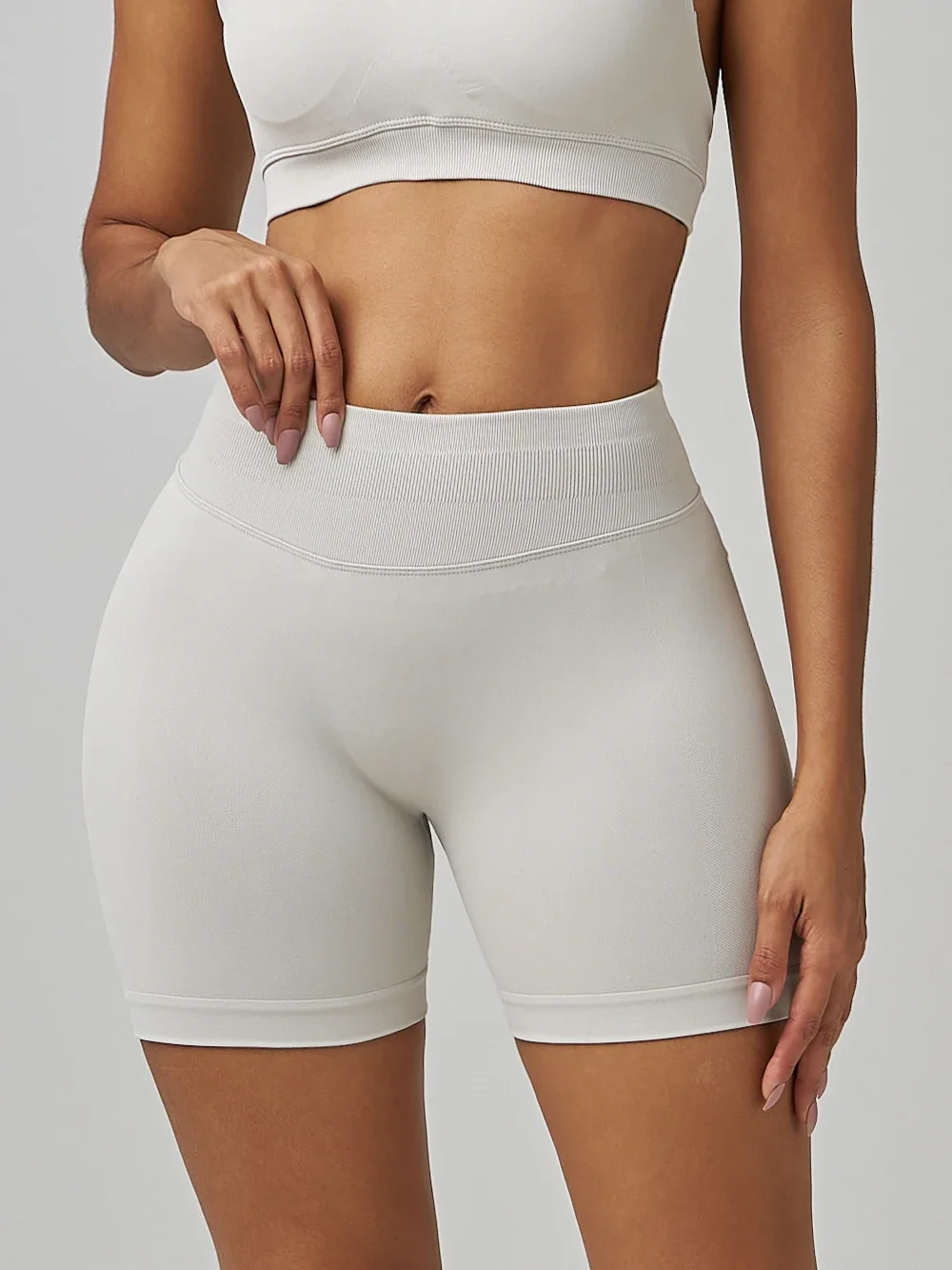 Workout Shorts Sports Running Yoga Seamless Shorts SUSISTAR Professional Women Workout Shorts 3.6" Scrunch Seamless High Waisted Contour Gym Yoga Biker