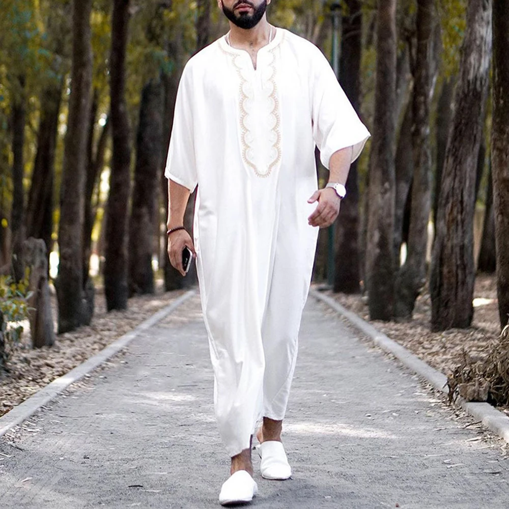Men Muslim Clothing Maxi Robe Stripe Jubba Kaftan Dishdash Thobe Saudi Arab New T Shirts Men oversized T Shirt Harajuku 