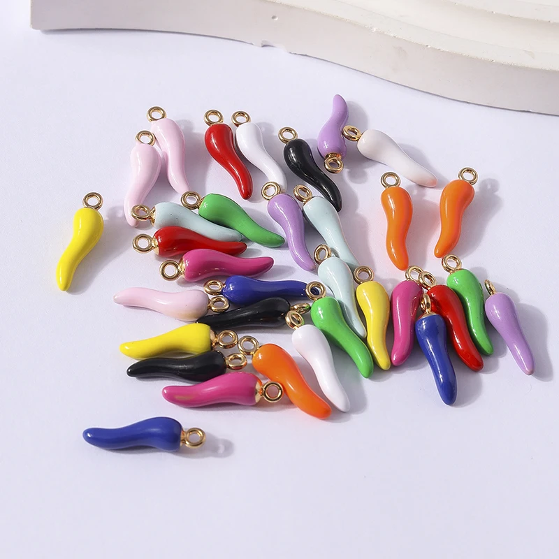 10 Stück 5x19mm süße Bonbonfarben Harz Lebensmittel Pfeffer Chili Charms Anhänger für Schmuckherstellung Tropfen Ohrringe Halsketten DIY Handwerk Geschenk