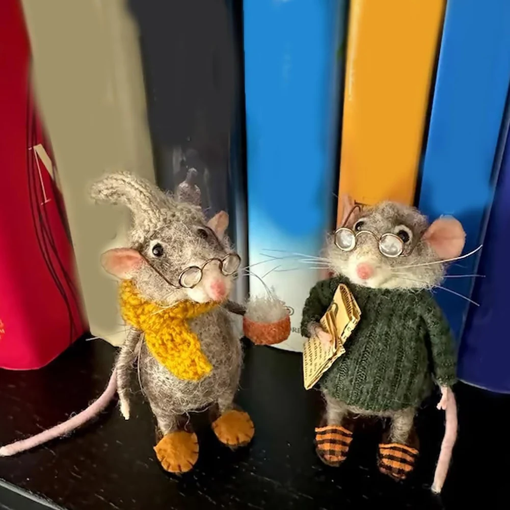 Ornament Crafts Resin Crafts Miniature Figurines DIY Handmade Needle Felted Mouse Doll Kit Wool Felted Mouse Material Pack Needle Felting Mice Doll Art Christmas Decor