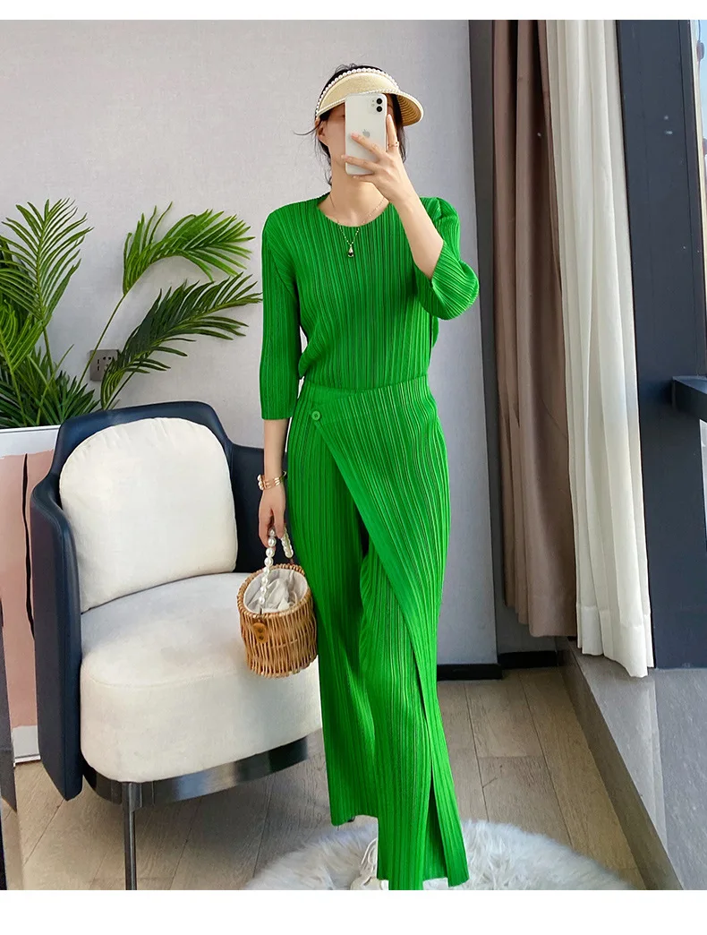 Pleated Harem Pants For Women Irregular Wide Leg Pants Elastic High Waist Loose Style Female Elegant Trousers 2024 Spring Pants