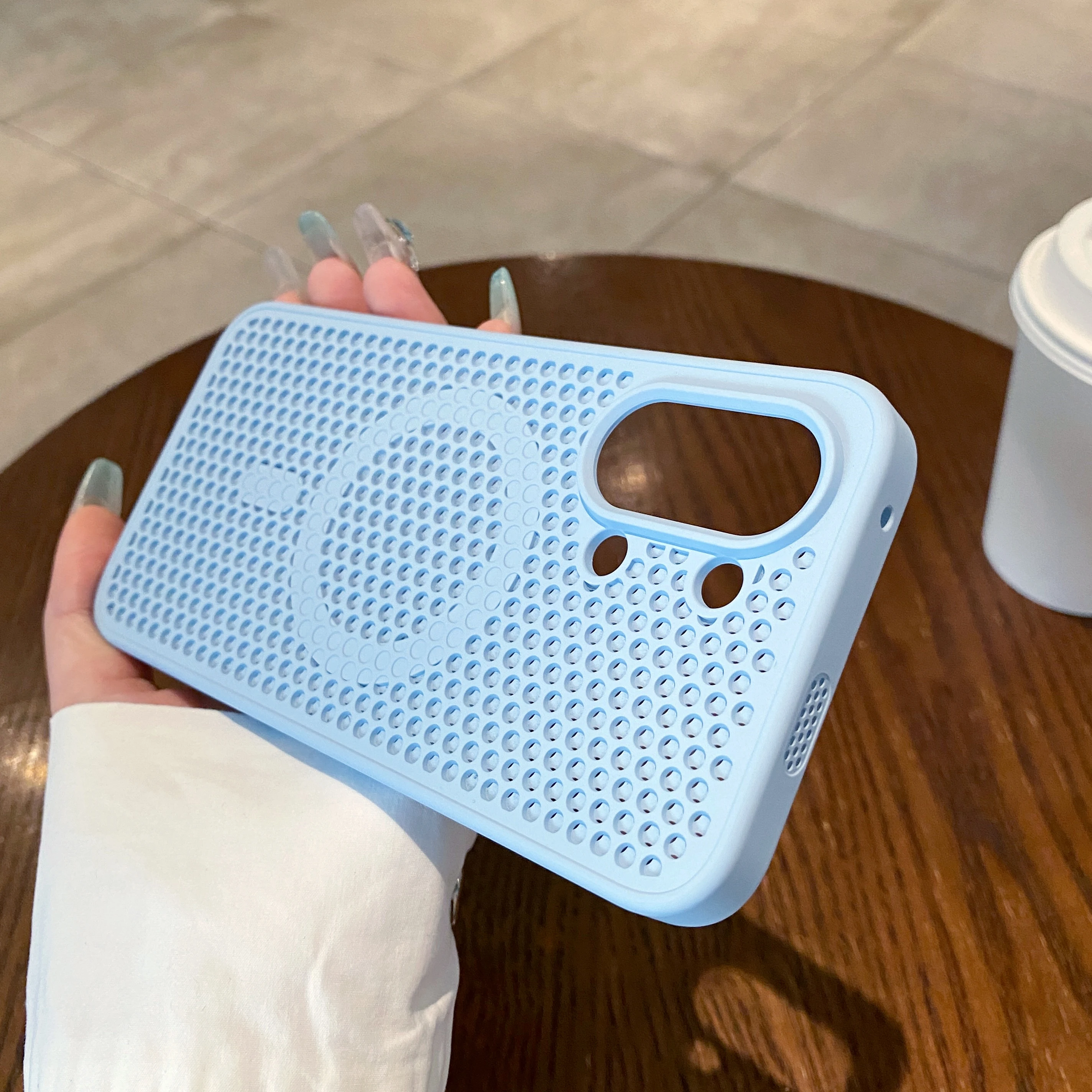 Enhanced Heat Dissipation Mesh Protective Case - Ultra Slim Hard Back Cover