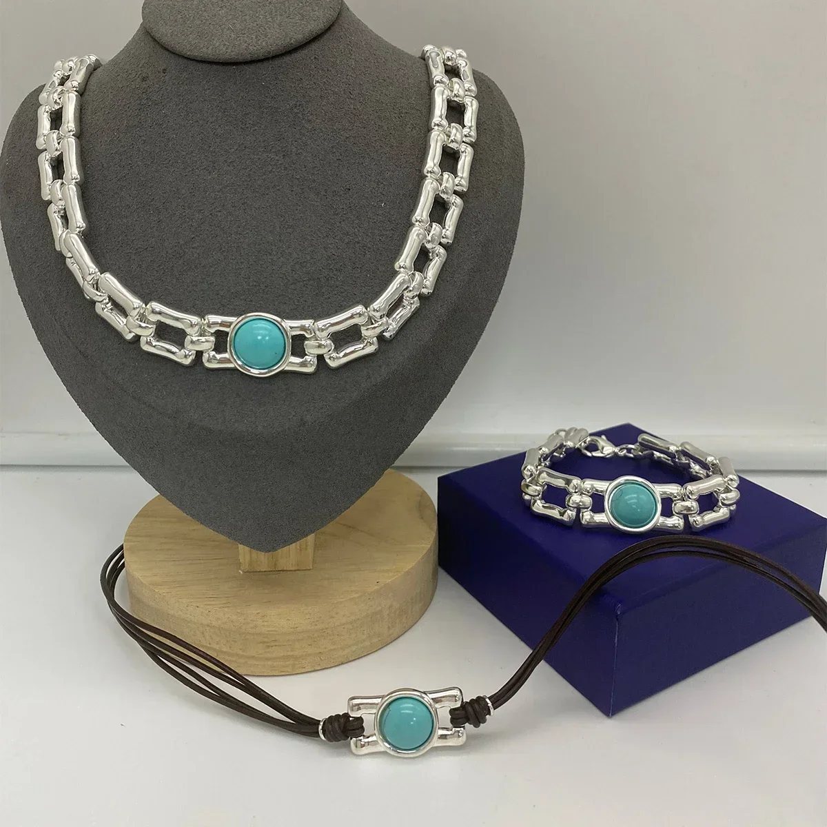 

2023 UNOde50 Europe and the United States new 925 Silver Blue Diamond Bracelet with Necklace Fomen Romantic Jewelry Gift Bag