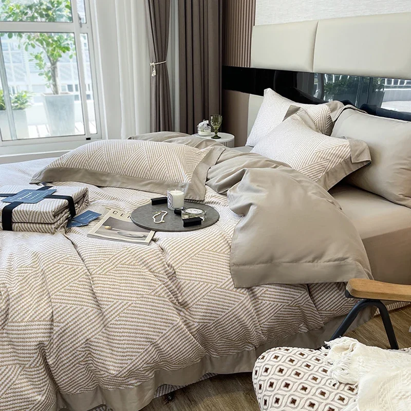 

Постельное белье из четырех предметов, модное хлопковое двойное домашнее белье, простыня, пододеяльник, дизайнерское постельное белье с соединением в полоску, серого и белого цвета, 2023