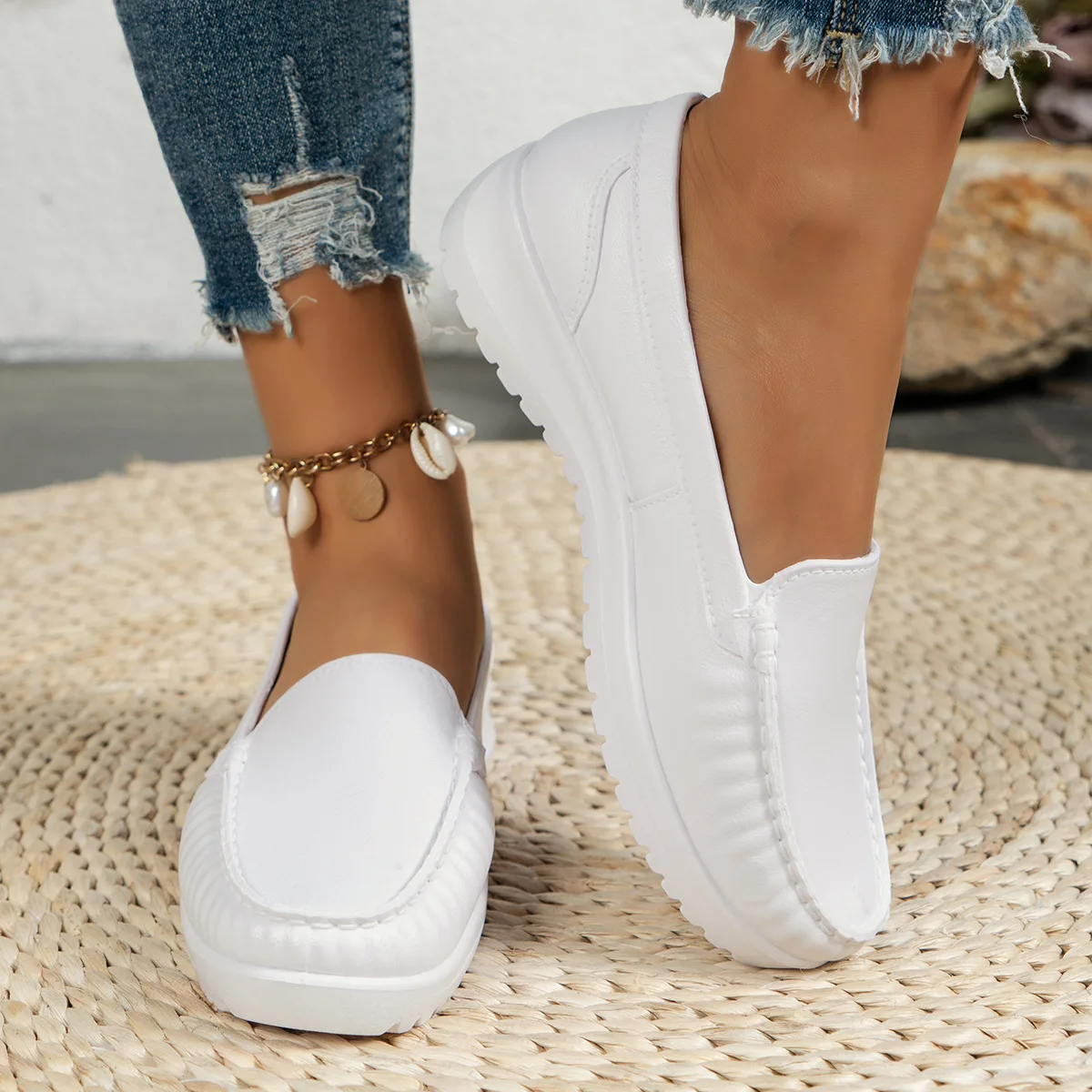 Autumn New Nurse Shoes Women Comfortable Soft Sole Breathable Non-slip Flat Heel Thick Sole Work Small White Single Shoes 2