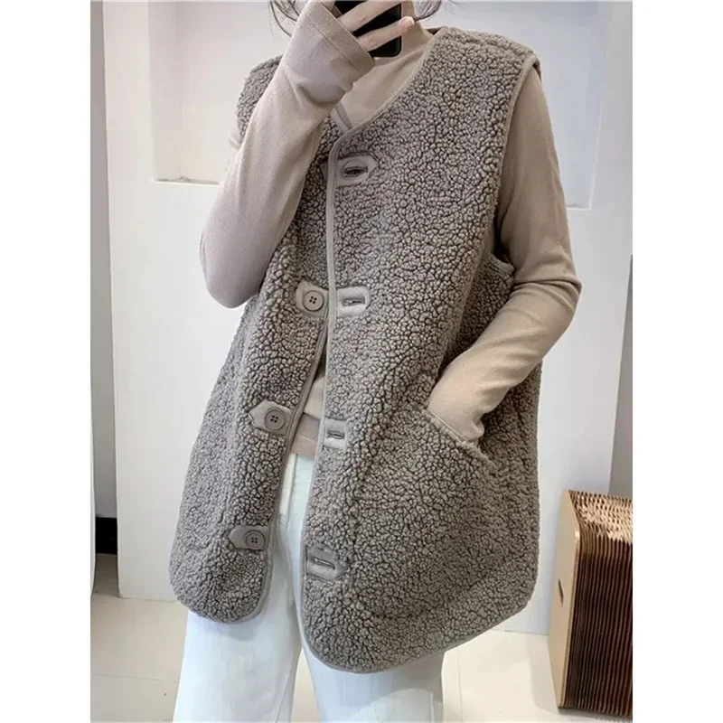 

Women's Waistcoat In Autumn Winter Of 2024 a New Style Of Imitation Lamb Fur and Fur Loose Korean Version Sleeveless Vest Style