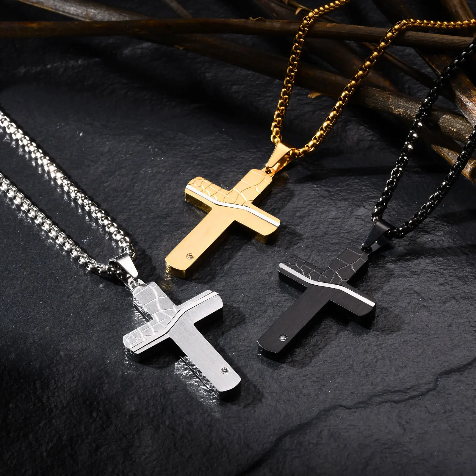 Kreative geformte Kreuz-Halskette für Männer und Jungen, Edelstahl-Halskette mit Erdriss-Anhänger, cooler Hiphop-Schmuck