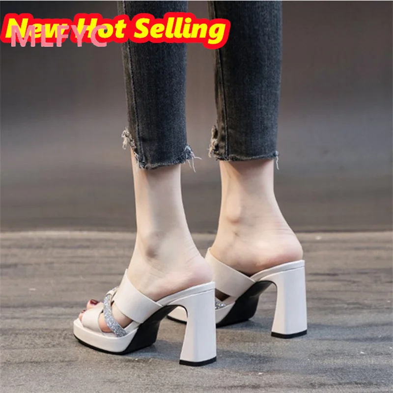 Women's sandals and slippers 2023 new thick soles, high heels, thick heels, and straight line slippers for women