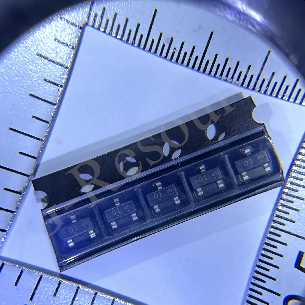 

Новый оригинальный (50 шт.) чип LP2301LT1G (маркировка 01) SOT-23 MOSFET IC