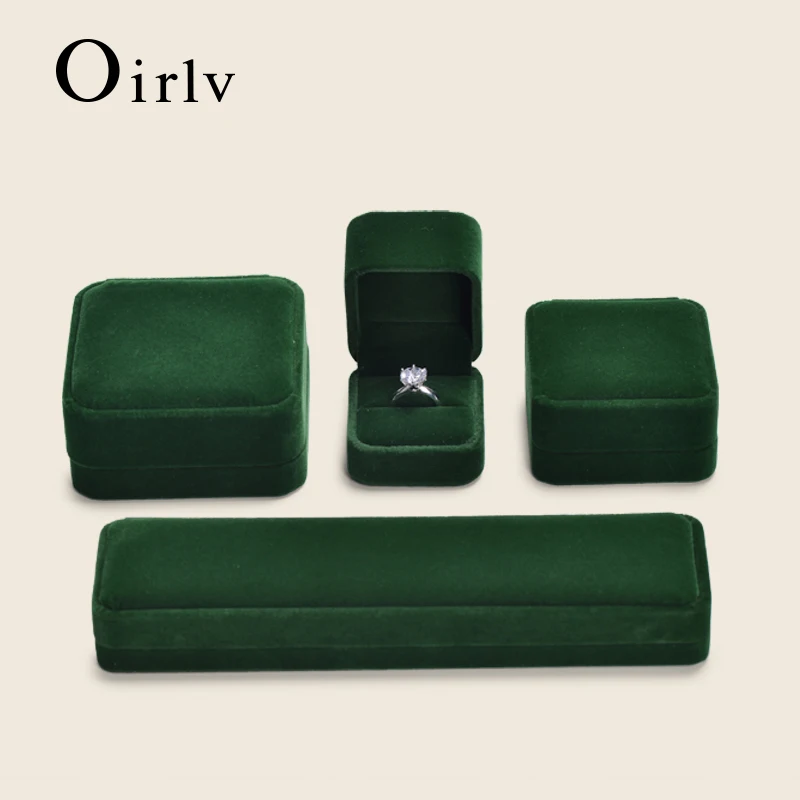 Luxurious Velvet Jewelry Box in Gemstone Green - Premium Organizer for Rings, Earrings, Bracelets, and Necklaces