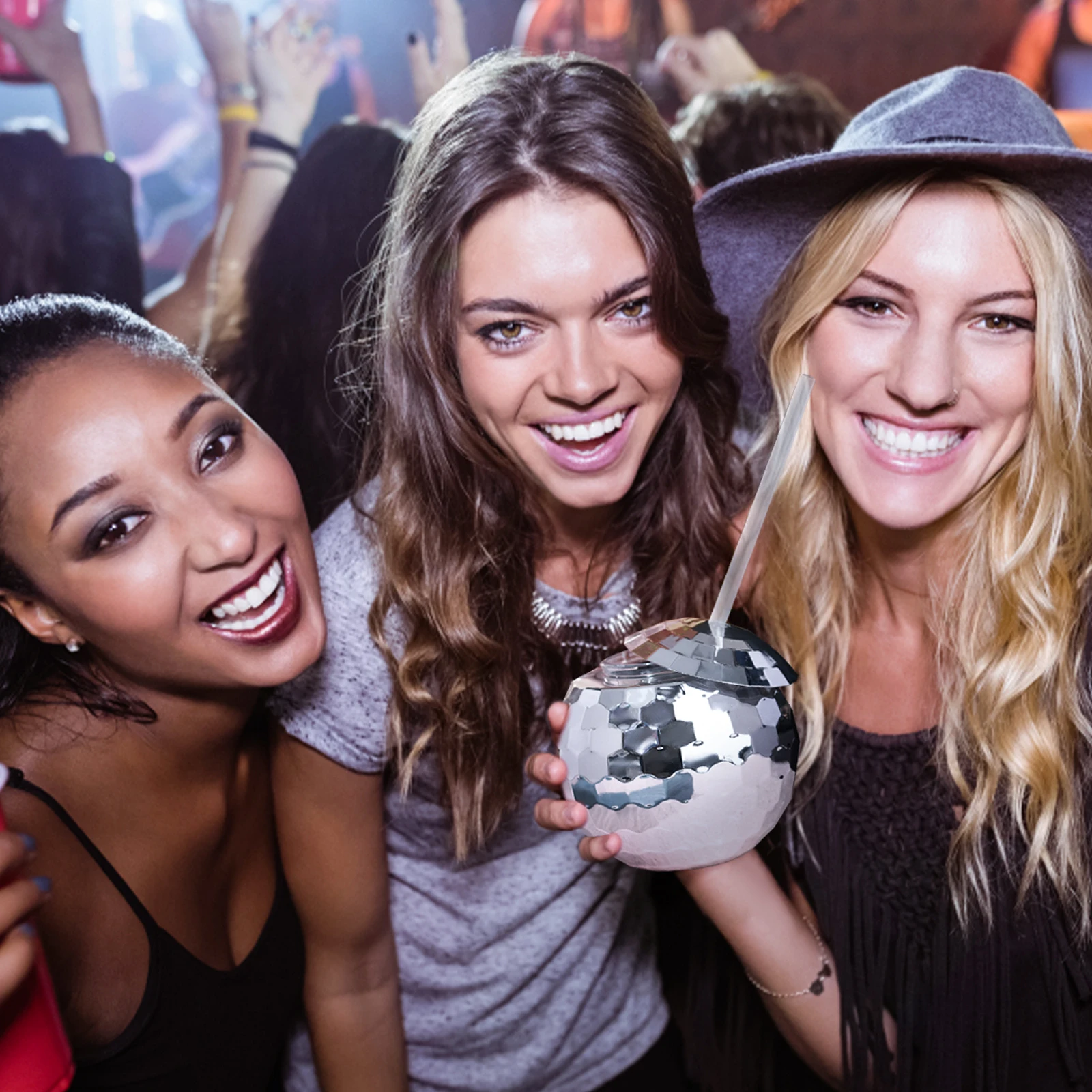 4pcs glass cup flashing plastic cup Unique Disco Ball Cups Flash Cocktail Cup Nightclub Bar Party Flashlight Straw Wine Glass Drinking Syrup Tea Bottle