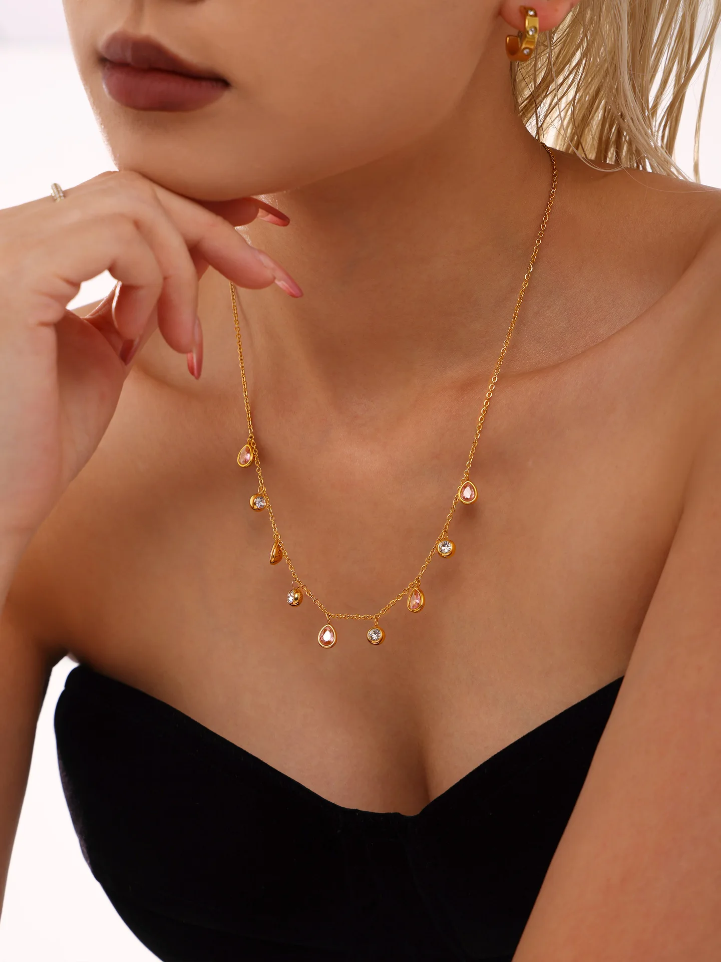 Wassertropfen-Anhänger-Halskette für Frauen, Zirkon-Quaste, Edelstahl, wasserdicht, O-Kette, vergoldet, Charm-Schmuck, Geschenk – Detail 5