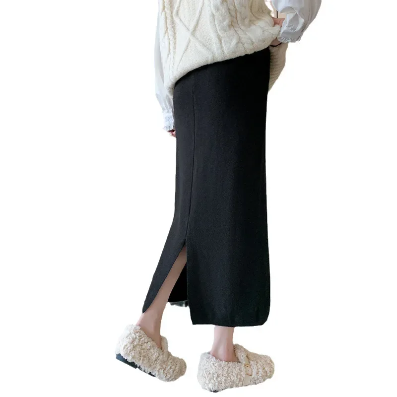 Maternity Fashion Knitted Mini Skirt Open Slit Design for Autumn Winter Casual Wear Slimming Straight Cut One Step Skirt