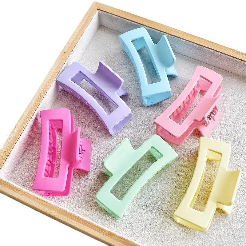 6-teiliges Set Damen-Haarspangen aus mattiertem, farbigem Kunststoff, rechteckig, für alle Haarlängen und -größen, ideales Geschenk für Feiertage, verschiedene Frisuren. – Detail 1
