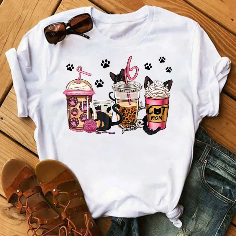 Cat Throwing Dice Graphic T-Shirt For Women - Cat Lover Gift, Wine Red, X-Large