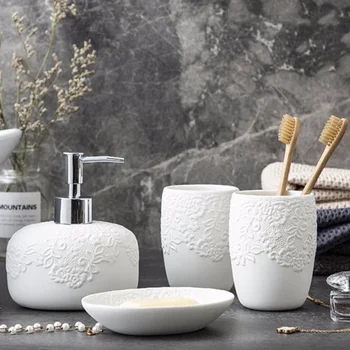 White Embossed Bathroom Set 1