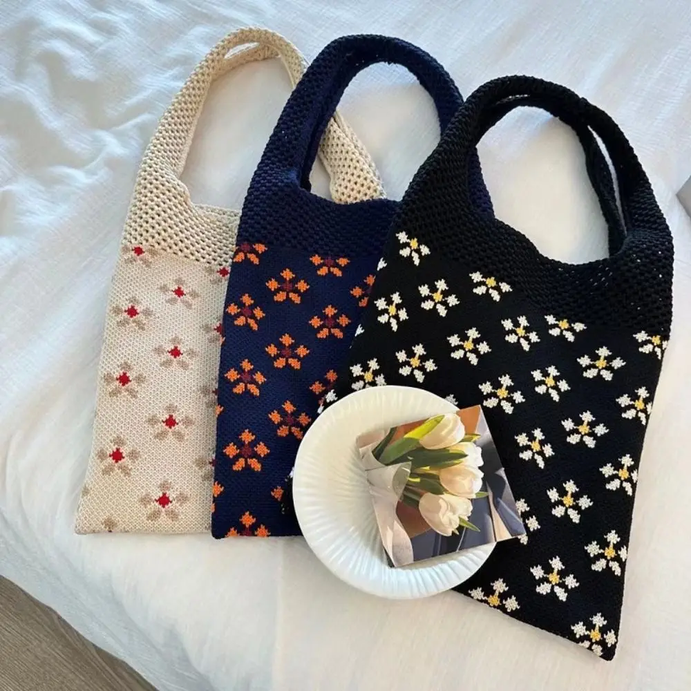 High-capacity Knit Handbag Handmade Knit Flower Tote Bag Knot Wrist Bag Student