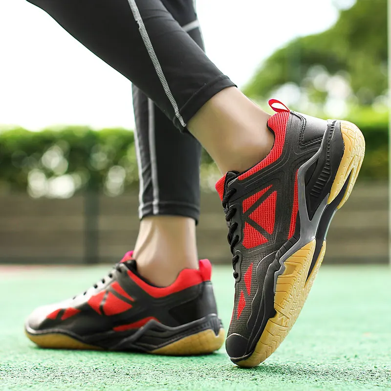 New Daily Sports Volleyball Shoes Teen Men Ladies High Quality Non-Slip Volleyball Shoes Lightweight Tennis Sneakers Couples