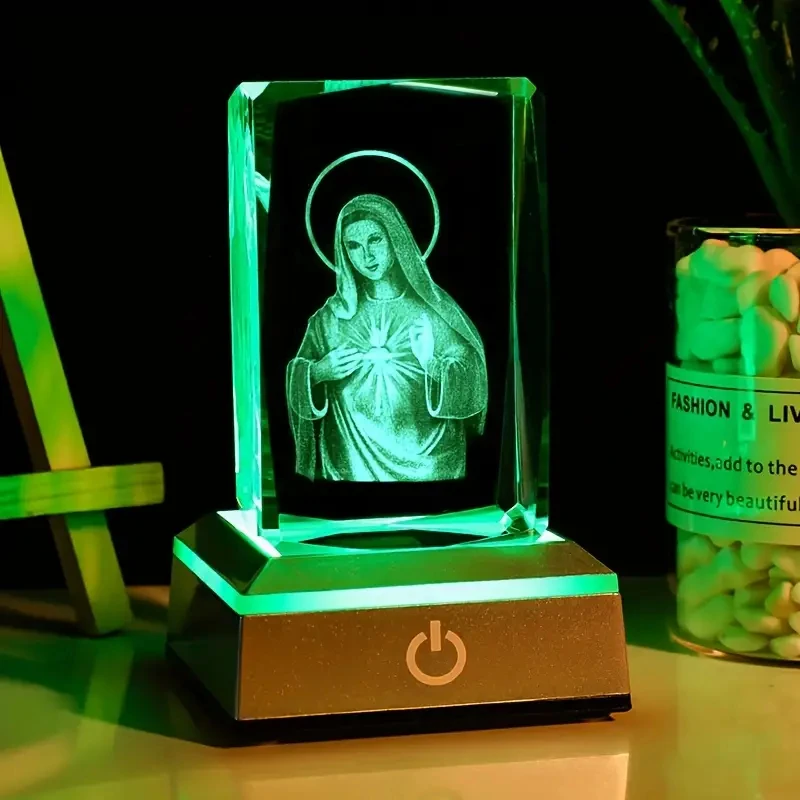 Statue-de-Vierge-Marie-sur-bureau-lumineuse