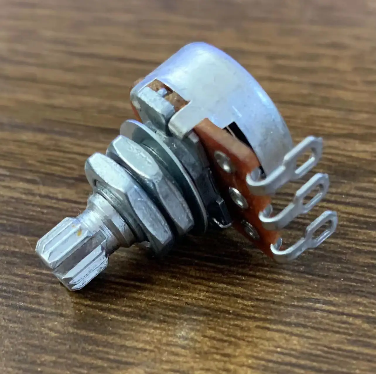 Professional ALPHA brand potentiometer A250K B250K A500K B500K tone volume for electric bass & guitar accessories in stock