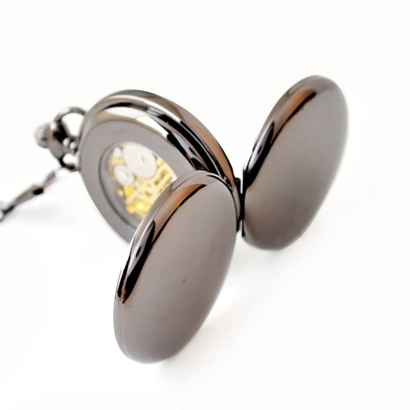 ساعة جيب ميكانيكية سوداء أنيقة للرياح