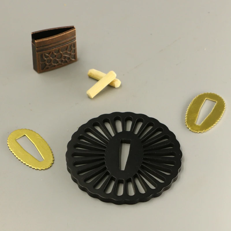 Nice Katana Tsuka Handle Steel Tsuba Guard Alloy Kashira Menuki