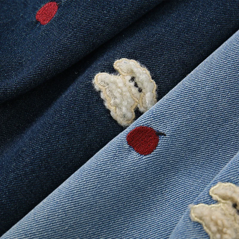 UNITIM 봄 어린이 소녀 스트레이트 바지 코튼 개 자수 어린이  소녀 청바지 달콤한 탄성 허리  소녀 데님 바지