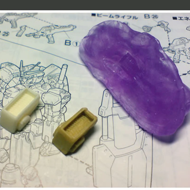 Model DIY Transformation Overmolding Shaping Free Resin / Overmolding Resin / Crystal Clay 50G