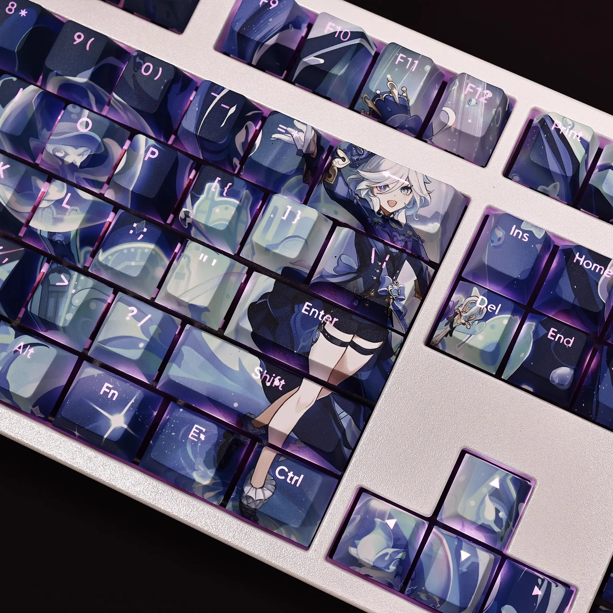 Genshin Impacto Furina Keycap 3rd Generation Pbt Dye Subbed Backlit Keycaps Anime Game Key Caps para Ansi 61 87 104 108 Chaves - Imagem 2
