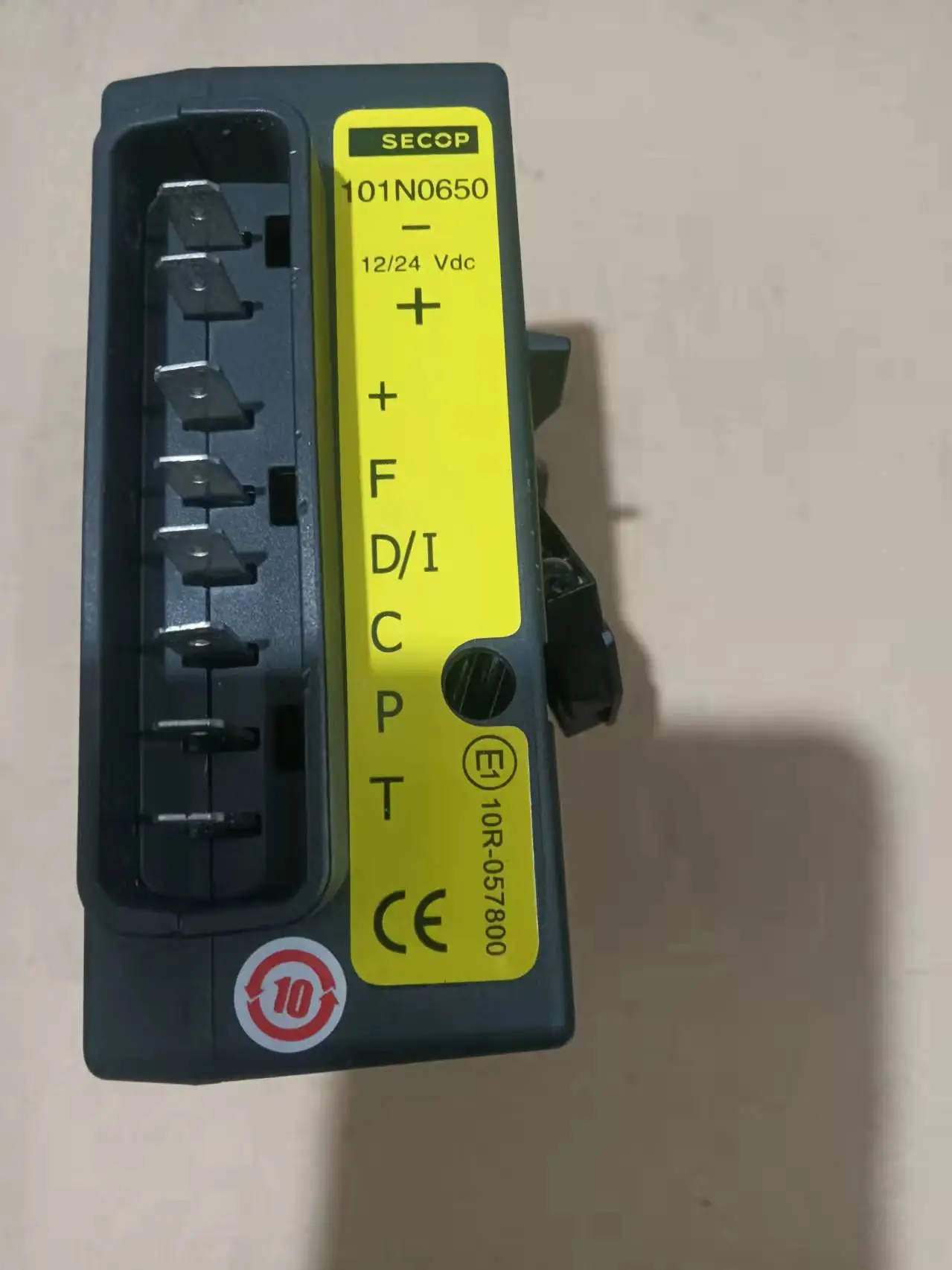

SECOP DC 12/24V 101N0650 Danfoss Variable Frequency Compressor Driver