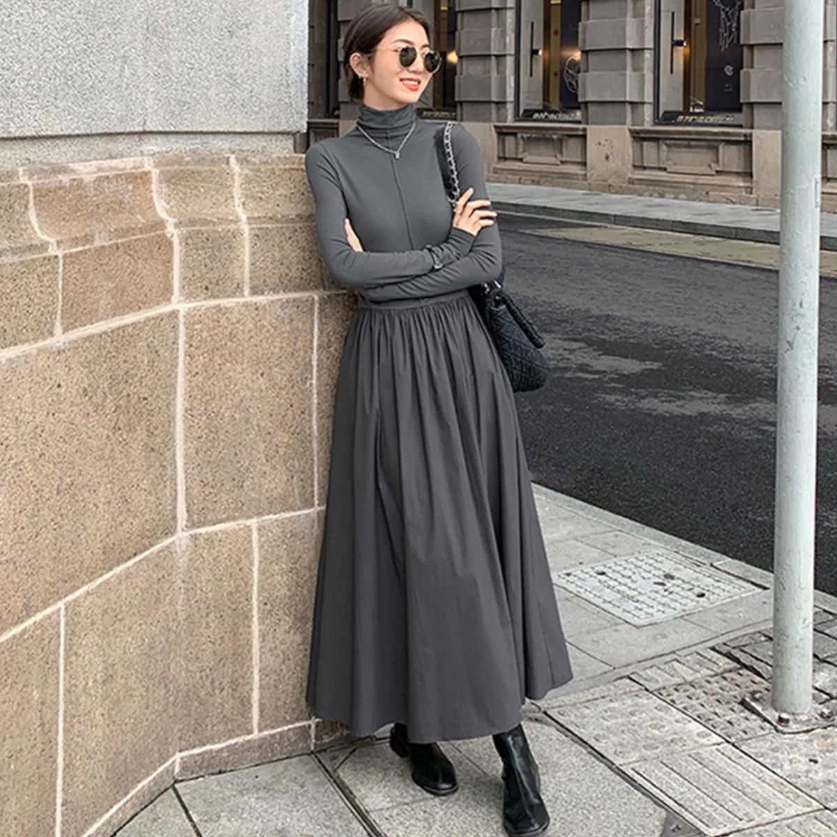 

2023 New Fall And Winter French High Quality Goddess Hepburn Style Slim Black Long Sleeve Dress Free Shipping
