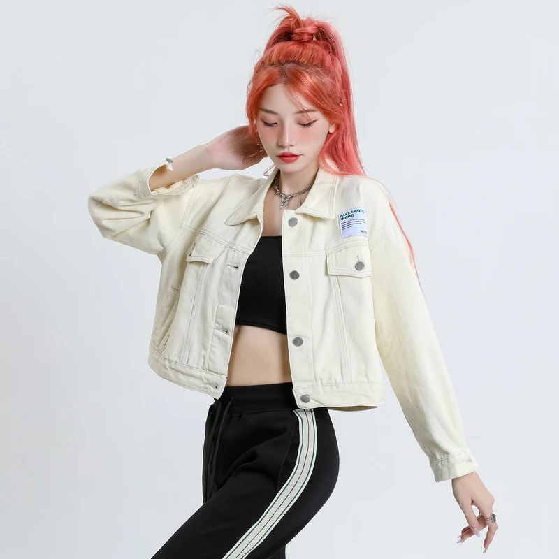 

2024 New White Short Denim Coat for Women Loose Cowboy Jacket Fashion Y2K Streetwear Long Sleeves Casual Outerwear Lady Jeancoat