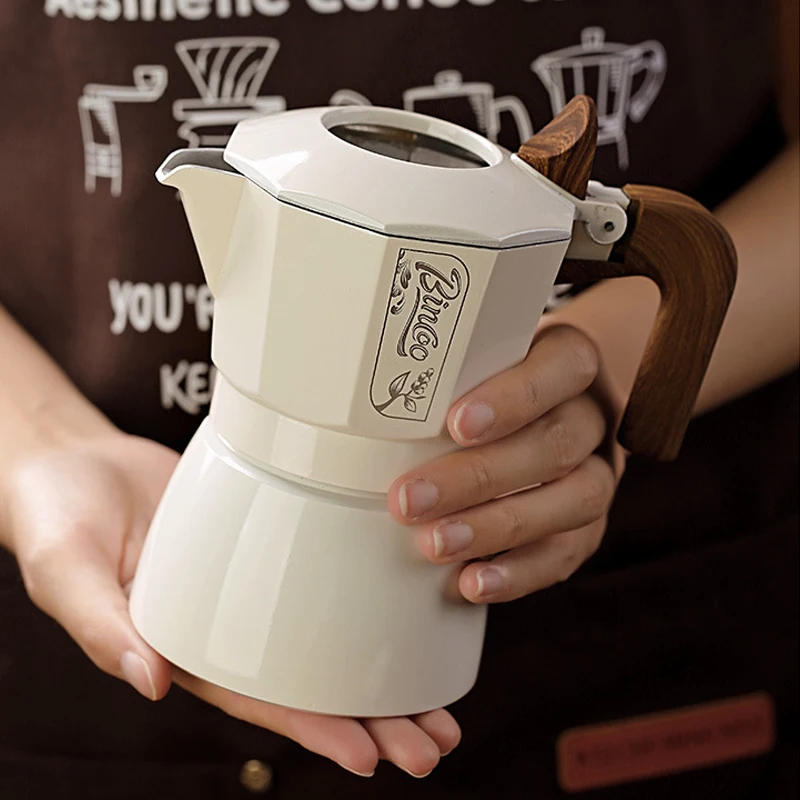 Bialetti New Moka Induction Induction Coffee Pot, 6 Cups, 280 ml,  Aluminium, Black