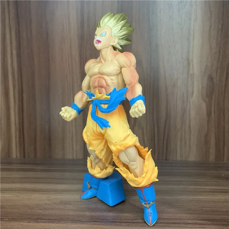 Figure Goku Super Sayajin em Resina PVC - Axel Colecionaveis