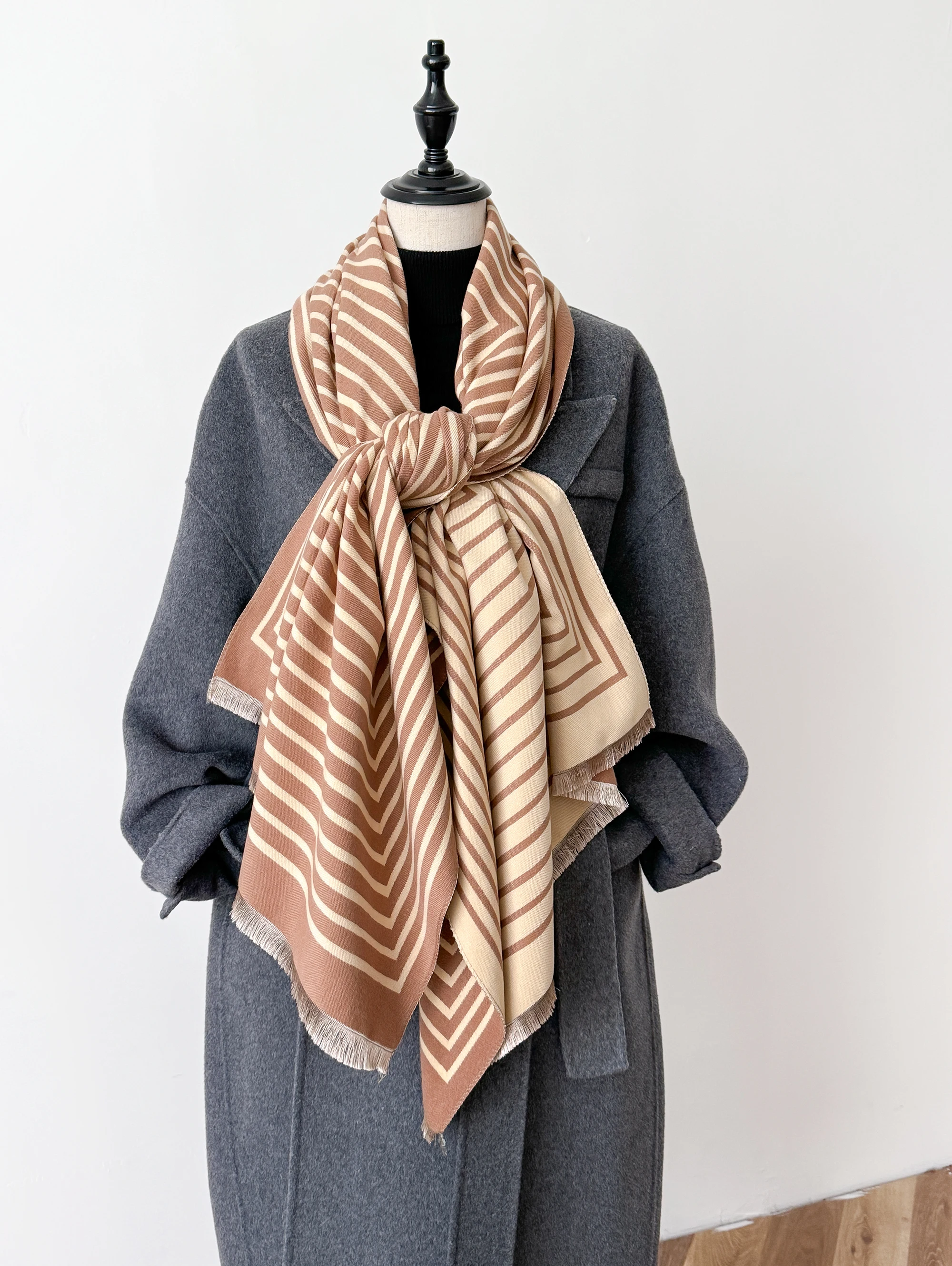 2024 Winter Women Cashmere Scarf Thick Warm Pashmina Shawls Wraps Floral  Jacquard Lady Blanket Echarpe Bufanda Female New