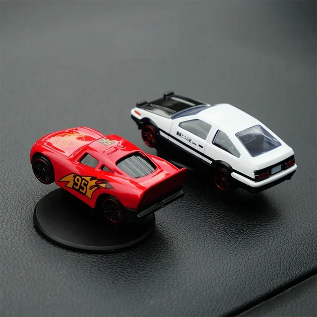 Vehicle drifting ornament Drifting Drift during car turns  Fun decoration of car center console accessories 2