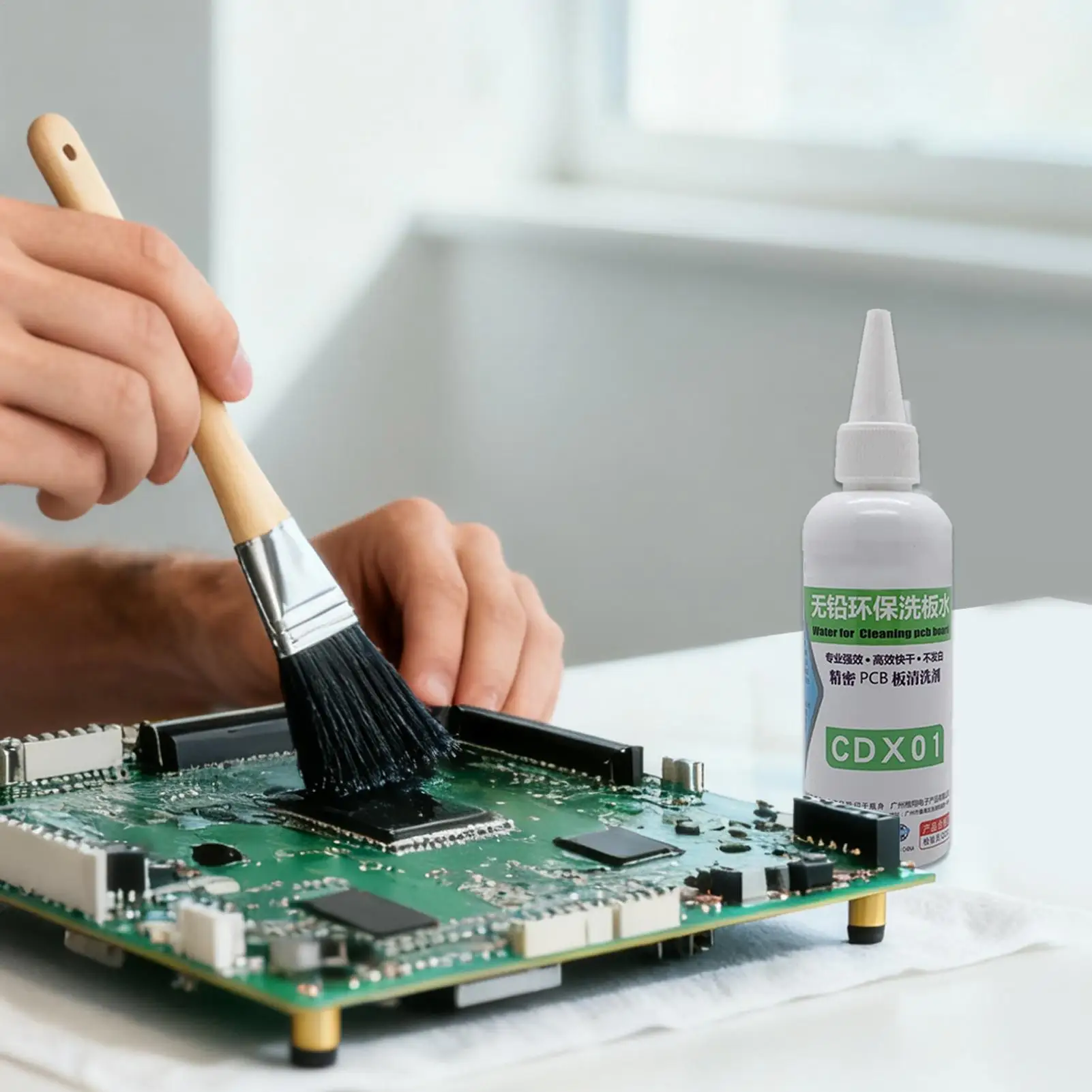 Quick-Dry Powerful Electronic Cleaning Liquid