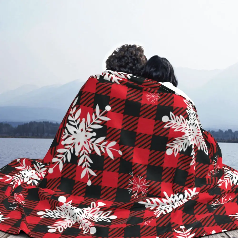 Christmas Blanket Flannel Winter Snowflakes On A Buffalo Plaid Multi-function Warm Throw Blankets for Sofa Outdoor Quilt