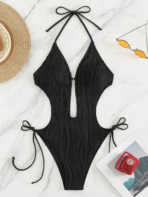 Sexy Halter V Neck Wrinkled Female Swimwear One Piece Swimsuit Women Backless Monokini High Leg Cut Bathing Suit Swim Beach Wear 1