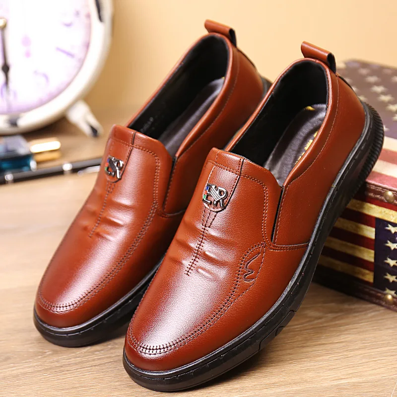 

Men's New 2023 Fashion Versatile British Style Business Leather Shoes Breathable Casual Soft Sol Work Men's Shoes Male Sneakers